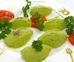Nocken Von Grune Erbsen Mousse Sevencooks Rezept Grune Erbsen Lebensmittel Essen Erbsen