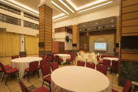 No.1, persiaran bandar, bandar baru bangi, bangi, 43650, malaysia. Bangi Golf Resort V Twitter Dewan Raya 100 150 Pax Capacity 15 Round Table Max Https T Co J2lveassng Hubungi Kami Sekarang Di 1 700 81 8557 Mencari Tempat Dan Servis Katering Untuk Majlis Perkahwinan Anda Layari Website Kami