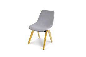 Zusätzlich können sie zwischen 3 verschiedenen fussgestellen wählen. Stuhle Hocker Eckhart Bald Naturmobel