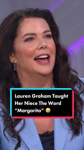 It’s called being the “fun Aunt” 💁‍♀️ #auntie #thekellyclarksonshow  #laurengraham