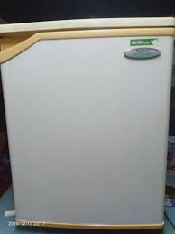 How much they pay you, or you pay them for a reclaimed kitchen depends on the size, quality and condition. 2nd Hand Personal Bar Refrigerator Tv Home Appliances Kitchen Appliances Refrigerators And Freezers On Carousell