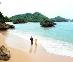 Hotel di pantai gandoriah lainnya. Tiket Masuk Pantai Gandoriah Pantai Timang Lokasi Wahana Info Wisata Hits
