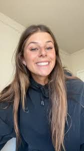 Shelley Braun's Instagram, Twitter & Facebook