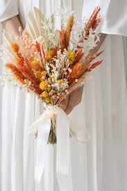 Tropical bouquets at pippin hill in charlottesville, virginia. 17 Bold And Beautiful Burnt Orange Bridal Bouquets Inspiration And Advice To Plan The Perfect Wedding