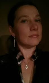 Julie Lentz's Instagram, Twitter & Facebook