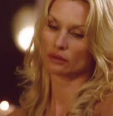 Reasons Edie Britt Was The Best "Desperate Housewife"