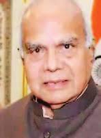 Cold wave continues in North, Dal lake freezes