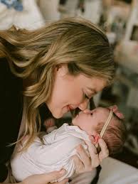 Hi cutie 🥰, your Daddy is ready but your Mum is still waiting for me to  send her 20 million 😂