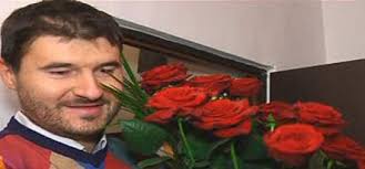 Denisa tanase si sotul sau cornel brotac, de profesie medic de recuperare, au lansat fundatia „credinta si dragoste, asociatie infiintata de cei doi pentru sprijinirea victimelor accidentelor rutiere, a persoanelor cu deficit motor, dar si a celor care au nevoie de ingrijiri medicale la domiciliu. Motivul Real Al Divortului Dintre Denisa De La Bambi Si Sotul Preot L A Iertat Ca A Inselat O Dar N A Putut Sa Treaca Peste