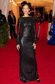 Vestire rihanna inizierà dopo l'annuncio. Rihanna I 15 Abiti Da Red Carpet Piu Belli Di Sempre