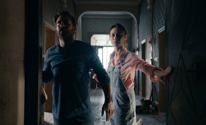 The Room' Review: Olga Kurylenko Stars in Twilight Zone Riff