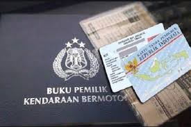 Karenanya, untuk memperkecil risiko (uangnya tidak kembali, sebagai contoh), dalam memberikan kredit bank harus mempertimbangkan beberapa hal yang terkait dengan itikad baik (willingness to pay) dan kemampuan membayar (ability to pay) nasabah untuk melunasi kembali pinjaman beserta. Asal Mau Selfie Bayar Pajak Motor Atau Mobil Gak Perlu Ktp Stnk Dan Bpkb Asli Motorplus