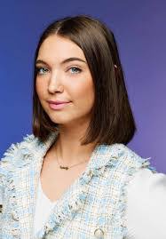 Madelyn Palmer's Instagram, Twitter & Facebook