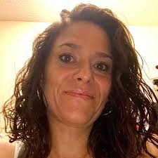 What are some good salons and stylists for a teenage daughter in  Jeffersonville, Indiana?