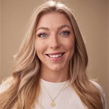 Today my manager came up to me and simply said “I'm so proud of you” and it  made me really sit back and reflect