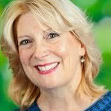 Leslie DeStefano (LeslieDeSign@)