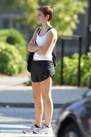 Emma Watson Photo Emma At Brown University Sept 2010 Emma Watson Short Hair Emma Watson Style Emma Watson Pixie