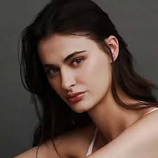 Top 35 Mexican Fashion Influencers in 2025