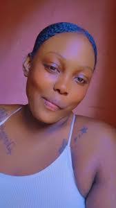 Sandra Largo's Instagram, Twitter & Facebook