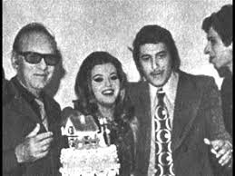 لقاء نادر يجمع بين مرفت امين ونجلا. Ù„Ù† ØªØªØ®ÙŠÙ„ Ù…ÙŠØ±ÙØª Ø£Ù…ÙŠÙ† ØªØ­ØªÙÙ„ Ø¨Ø¹ÙŠØ¯ Ù…ÙŠÙ„Ø§Ø¯Ù‡Ø§ Ù…Ø¹ Ø²ÙˆØ¬Ù‡Ø§ Ø¹Ù…Ø± Ø®ÙˆØ±Ø´ÙŠØ¯ ØµÙˆØ± Ù†Ø§Ø¯Ø±Ø© Ø­ØµØ±ÙŠØ§ Youtube