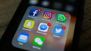 Non, votre téléphone n'est pas en panne. Une Panne Geante A Perturbe Whatsapp Instagram Et Facebook Messenger L Express L Expansion