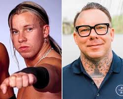 Look who decided to crash the party! It's Monday. You know what that means.  It is time to welcome everyone who wanted a piece of our action. This is  where the big