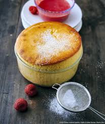 Souffles Au Fromage Blanc Sans Gluten Et Coulis De Framboises Recette Souffle Au Fromage Delicieux Desserts Recette