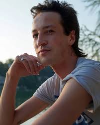 Playin in NYC tonight and @rumaanalam profiled me for @newyorkermag, that's  pretty fun *link in bio* 📸: @alessandraleimer