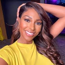 Runa Lucienne's Instagram, Twitter & Facebook