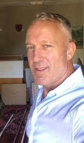 Tim Beall's Instagram, Twitter & Facebook