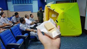 Destini prima is involved in the maintenance, repair and overhaul (mro) of safety, survival, security and rescue equipment for the malaysian armed forces, royal malaysian police, fire & rescue department, civil defense department, commercial. Hq Naval Air Rmn On Twitter Aviation Safety Week Collaboration With Destini Prima Sdn Bhd To Better Understand The Functions Of Personal Locator Beacon And Sarfinder Training Definitely Improves Our Chances Of