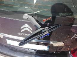 + de 80 000 références neuves et garanties. Changer Le Balai D Essuie Glace Arriere Sur C3 Picasso Tutoriels Oscaro Com