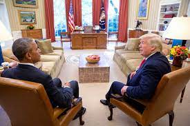 American presedent and secretary in oval office. List Of Oval Office Desks Wikipedia