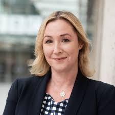 Catherine Breslin's Instagram, Twitter & Facebook