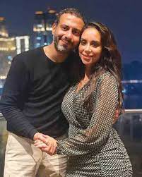 كان الفنان محمد فراج قد أعلن خطوبته رسميا من الفنانة بسنت شوقي، في حفل افتتاح. Ø¨Ø¯Ø£Øª Ø·Ø±ÙŠÙ‚ Ø§Ù„Ø´Ù‡Ø±Ø© Ø¨Ù…ØºØ§Ù…Ø±Ø© ÙˆÙ†Ø§Ù„Øª Ø£ÙˆÙ„ Ø¨Ø·ÙˆÙ„Ø© ÙÙŠ Ø¹Ù‚Ø¯Ù‡Ø§ Ø§Ù„Ø«Ø§Ù†ÙŠ 10 Ù…Ø¹Ù„ÙˆÙ…Ø§Øª Ø¹Ù† Ø§Ù„ÙÙ†Ø§Ù†Ø© Ø¨Ø³Ù†Øª Ø´ÙˆÙ‚ÙŠ Ù‚Ø¨Ù„ Ø³Ø§Ø¹Ø§Øª Ù…Ù† Ø²ÙˆØ§Ø¬Ù‡Ø§ Ù…Ù† Ù…Ø­Ù…Ø¯ ÙØ±Ø§Ø¬ Ù…ÙˆÙ‚Ø¹ Ø¨ØµØ±Ø§Ø­Ø© Ø§Ù„Ø¥Ø®Ø¨Ø§Ø±ÙŠ