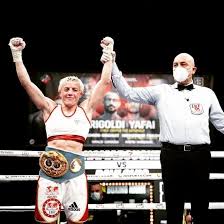 Elle s'est inclinée en 16e de finale face à la finlandai. Saint Quentin En Yvelines La Boxeuse Maiva Hamadouche Reve De Porter Le Drapeau Francais A Tokyo 78actu