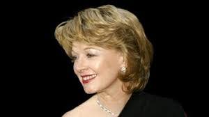 Teri Hayden's Instagram, Twitter & Facebook