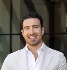 Marquez Knolls Agents, 34 Compass Real Estate Agents