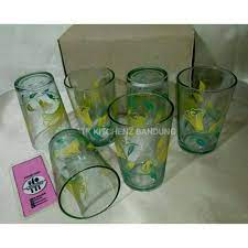 Gelas ini biasa digunakan untuk menghidangkan minuman pada acara formal atau sekadar pajangan. Gelas Minum Gelas Bunga Gelas Kaca Gelas Kopi Shopee Indonesia