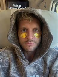 GLASGOW 🏴󠁧󠁢󠁳󠁣󠁴󠁿 buzzing for this one! see you November 28th ❤️ sign  up for early access tickets in my bio! Tickets