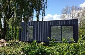 woonruimte zeecontainers tuinkamer tuin tuinhuis