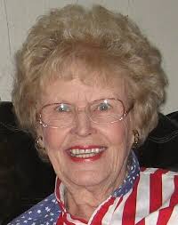 Maxine Skelton's Instagram, Twitter & Facebook