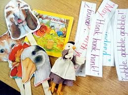Have students create recipe cards for their own favorite pizzas. The Little Red Hen Retell Literacy Center Activity Kindergartenworks