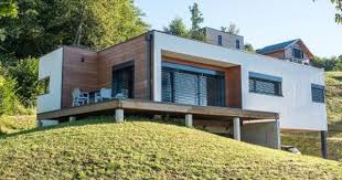 Un Exterieur Emprunt De Sobriete Mais Dont Les Details Font De Cette Construction Passive Une Construction Passivhome De Car Maison Domotique Systeme Domotique