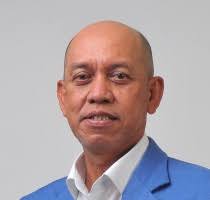 Datuk seri hadi merupakan anak jati kampung rusila, marang, terengganu dan dilahirkan pada 20 oktober 1947. Committees Bam