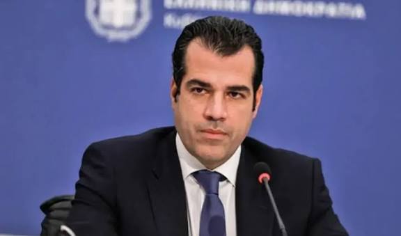Plevris: Migrant arrivals to Crete drop by two-thirds after asylum suspension