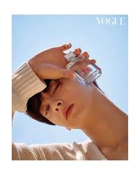 𝗟𝗶𝘀𝗮, 𝗖𝗵𝗮 𝗘𝘂𝗻-𝘄𝗼𝗼, 𝗮𝗻𝗱 𝗞𝗼 𝗦𝗼-𝘆𝗼𝘂𝗻𝘃 𝘃𝗶𝘀𝗶𝘁  𝘁𝗵𝗲 𝗕𝘂𝗹𝗴𝗮𝗿𝗶 𝗖𝗼𝗹𝗼𝗿 𝗘𝘅𝗵𝗶𝗯𝗶𝘁𝗶𝗼𝗻... 𝗖𝗮𝗺𝗽𝗮𝗶𝗴𝗻  𝘃𝗶𝗱𝗲𝗼 𝗿𝗲𝗹𝗲𝗮𝘀𝗲!✨ ✔︎EunWoo as Green💚 ✔︎ Lisa as Red❤️ ✔︎SoYoung  as Blue💙 They look so ...