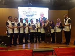 Kementerian komunikasi dan multimedia mahu jalin kerjasama dengan kpkt dan kerajaan negeri. E Rayuan Negeri Pulau Pinang