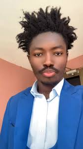 Tendencias de TikTok con el Profeta Benjamin Adusei