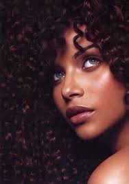 African Makeup Tips Bold Beauty Moves People With Blue Eyes Curly Hair Styles Beauty